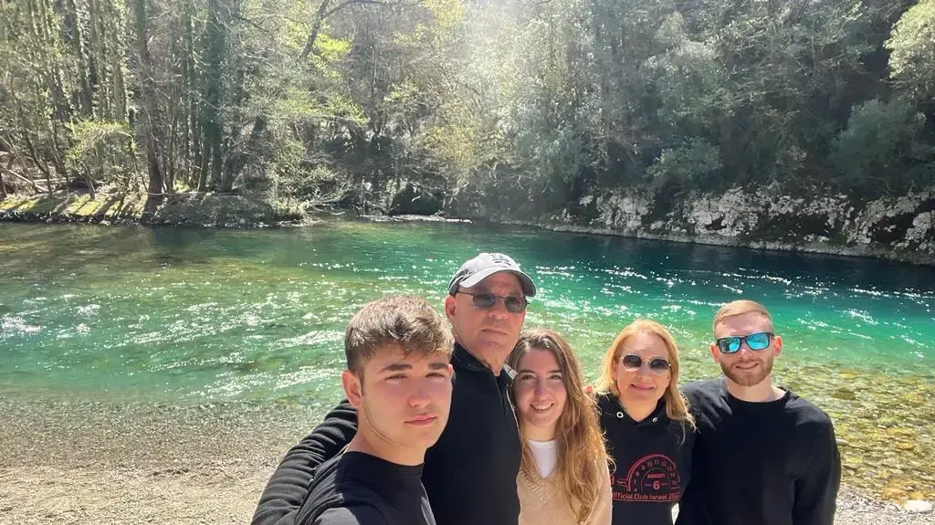 בועז אריאלי ז"ל ומשפחתו בועז אריאלי ז"ל ומשפחתו