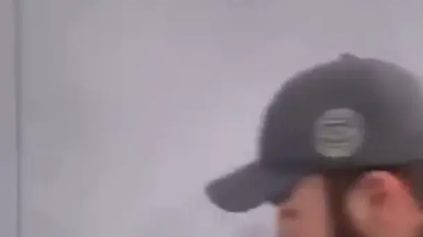 המונים השתלטו על שדה התעופה בדגסטן ומחפשים שם יהודים. 29.10.23
המונים השתלטו על שדה התעופה בדגסטן ומחפשים שם יהודים. 29.10.23