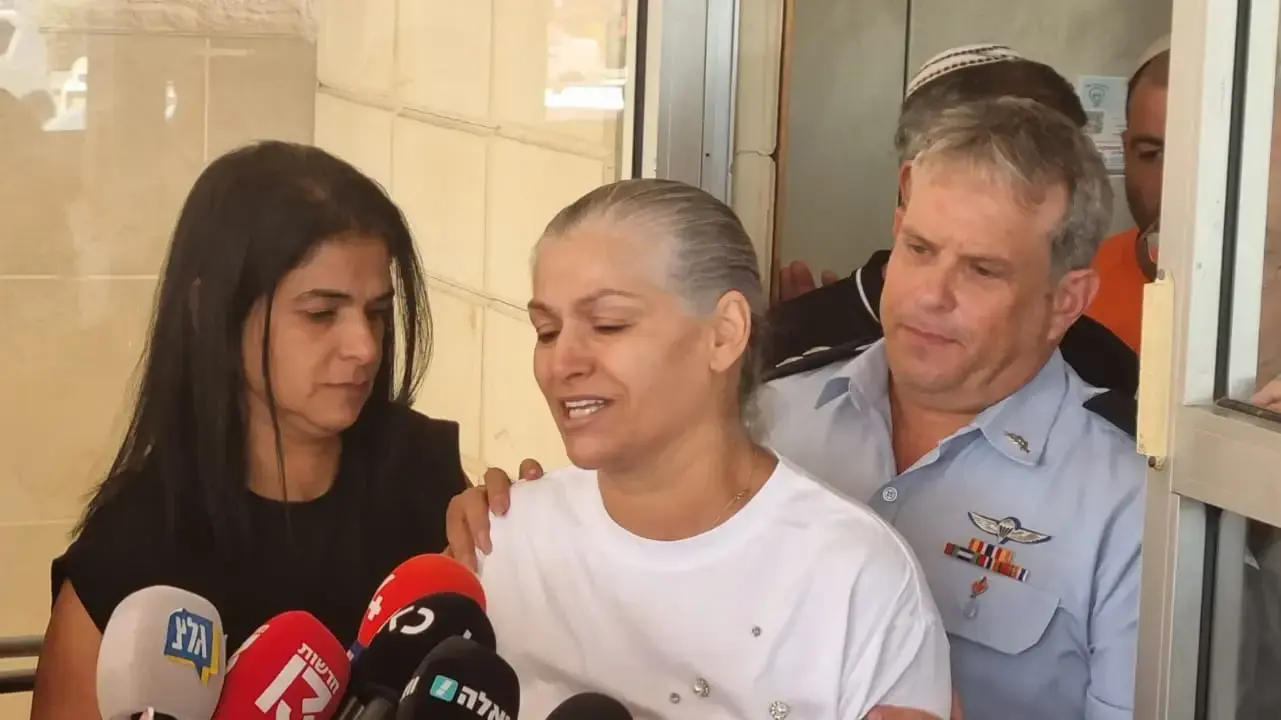 מרגלית, אמא של החיילת אורי מגידיש שנחטפה לעזה וחולצה על ידי כוחות הביטחון. 31 באוקטובר 2023