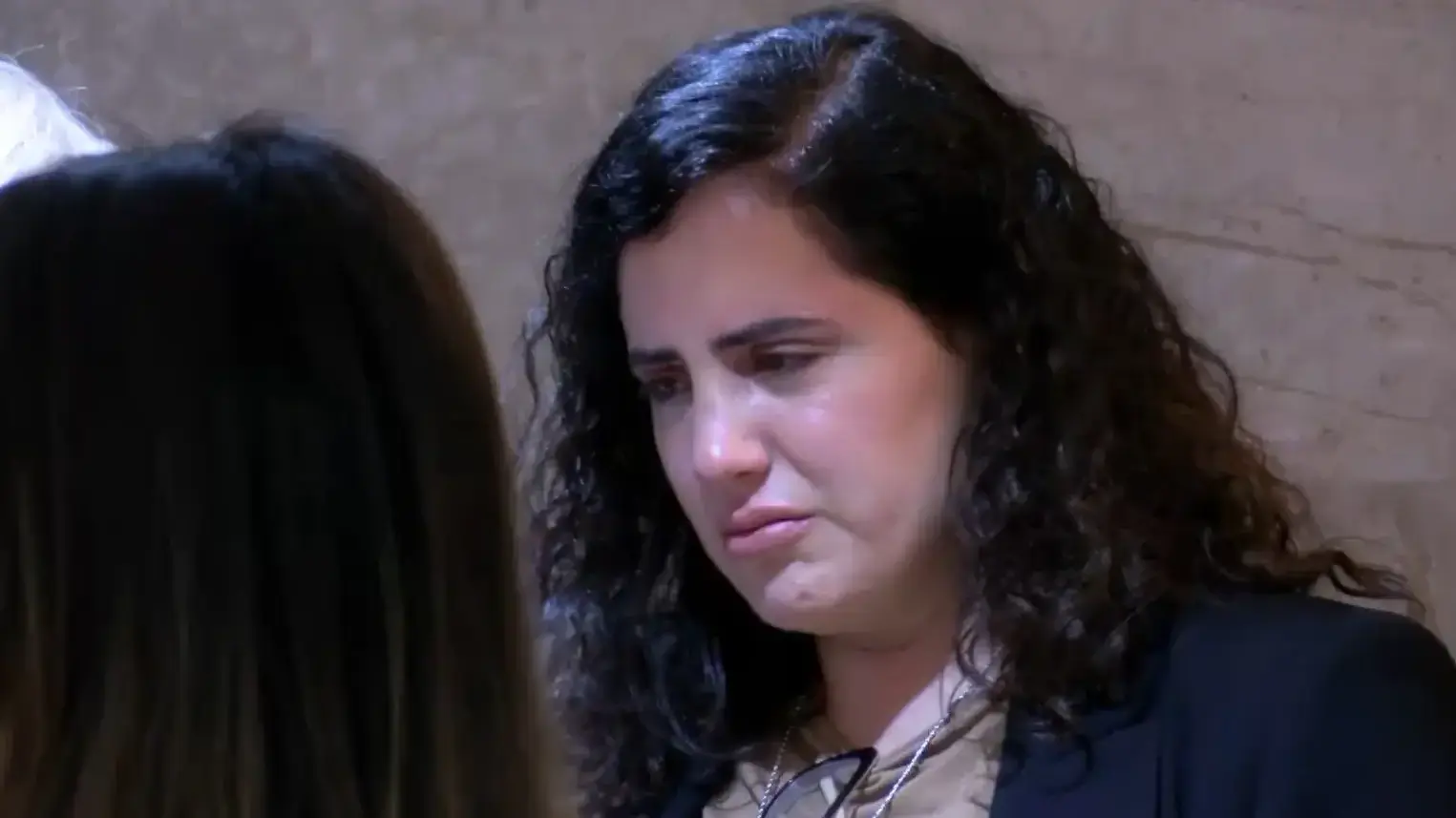 חברת הכנסת נעמה לזימי מגביה לסרט הזוועות שבוצעו בתושבי העוטף ב-7 באוקטובר. חברת הכנסת נעמה לזימי מגביה לסרט הזוועות שבוצעו בתושבי העוטף ב-7 באוקטובר.