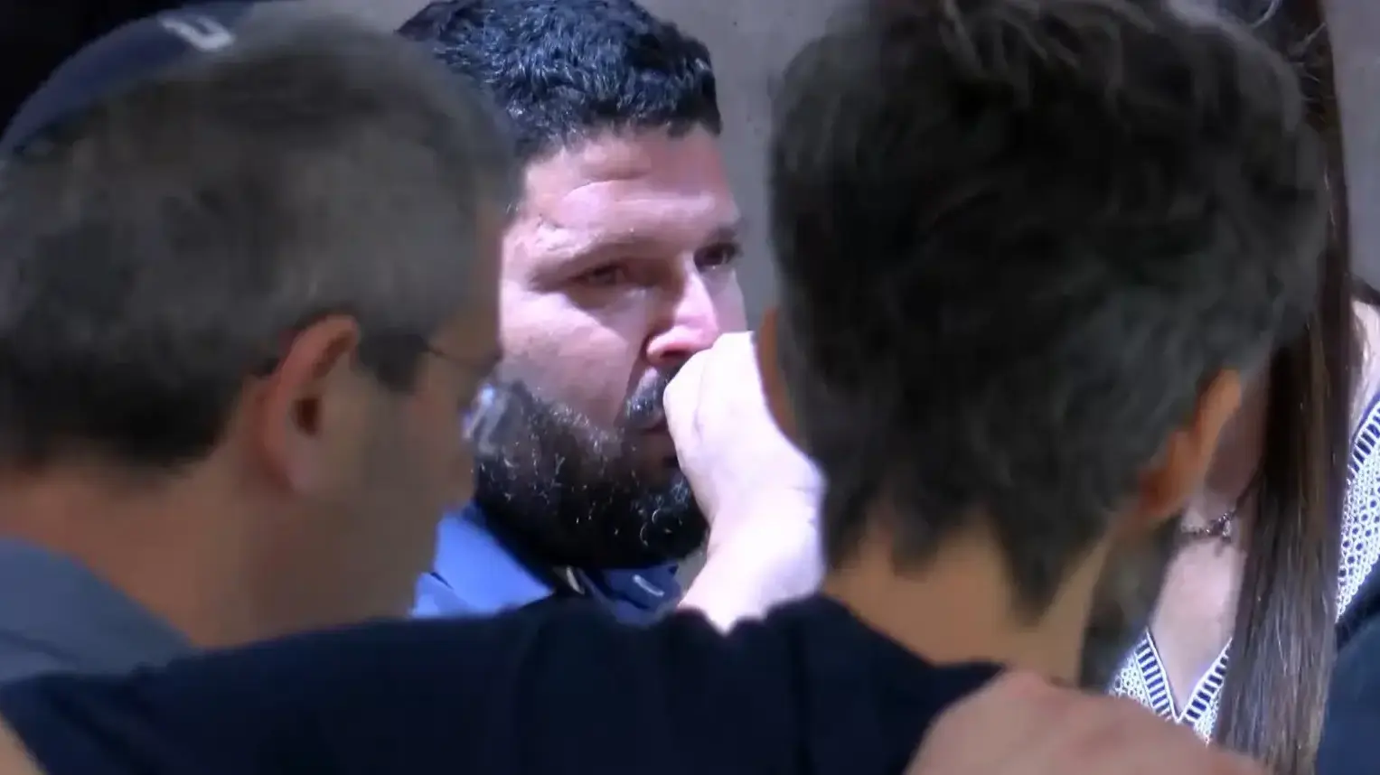חבר הכנסת אלמוג כהן בתגובה לסרט הזוועות שבוצעו בתושבי העוטף ב-7 באוקטובר. חבר הכנסת אלמוג כהן בתגובה לסרט הזוועות שבוצעו בתושבי העוטף ב-7 באוקטובר.