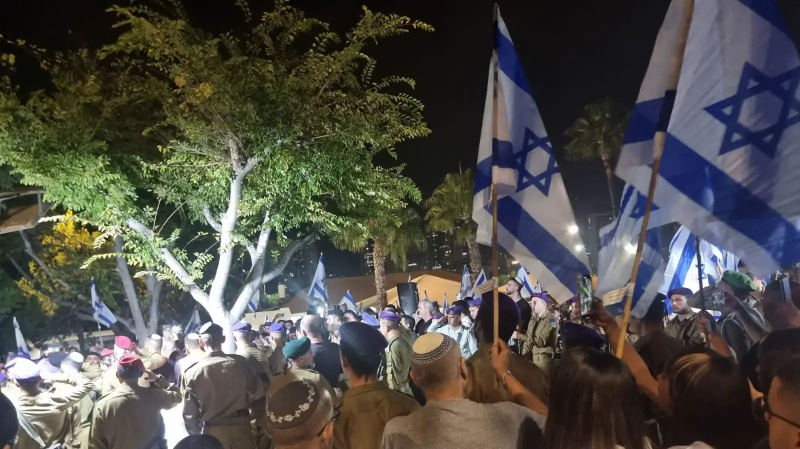 הלווייתו של סמ״ר עדי דנן הלווייתו של סמ״ר עדי דנן