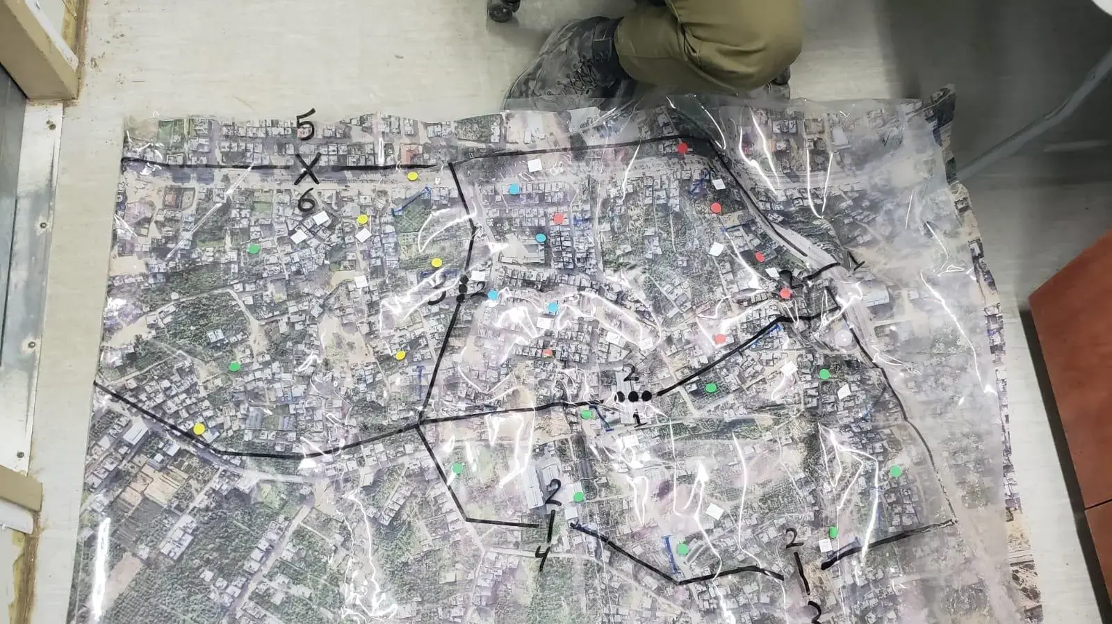 תיעוד מפשיטת צה"ל על מעוז השליטה של חמאס בג'בליה:
3.11.23 תיעוד מפשיטת צה"ל על מעוז השליטה של חמאס בג'בליה:
3.11.23