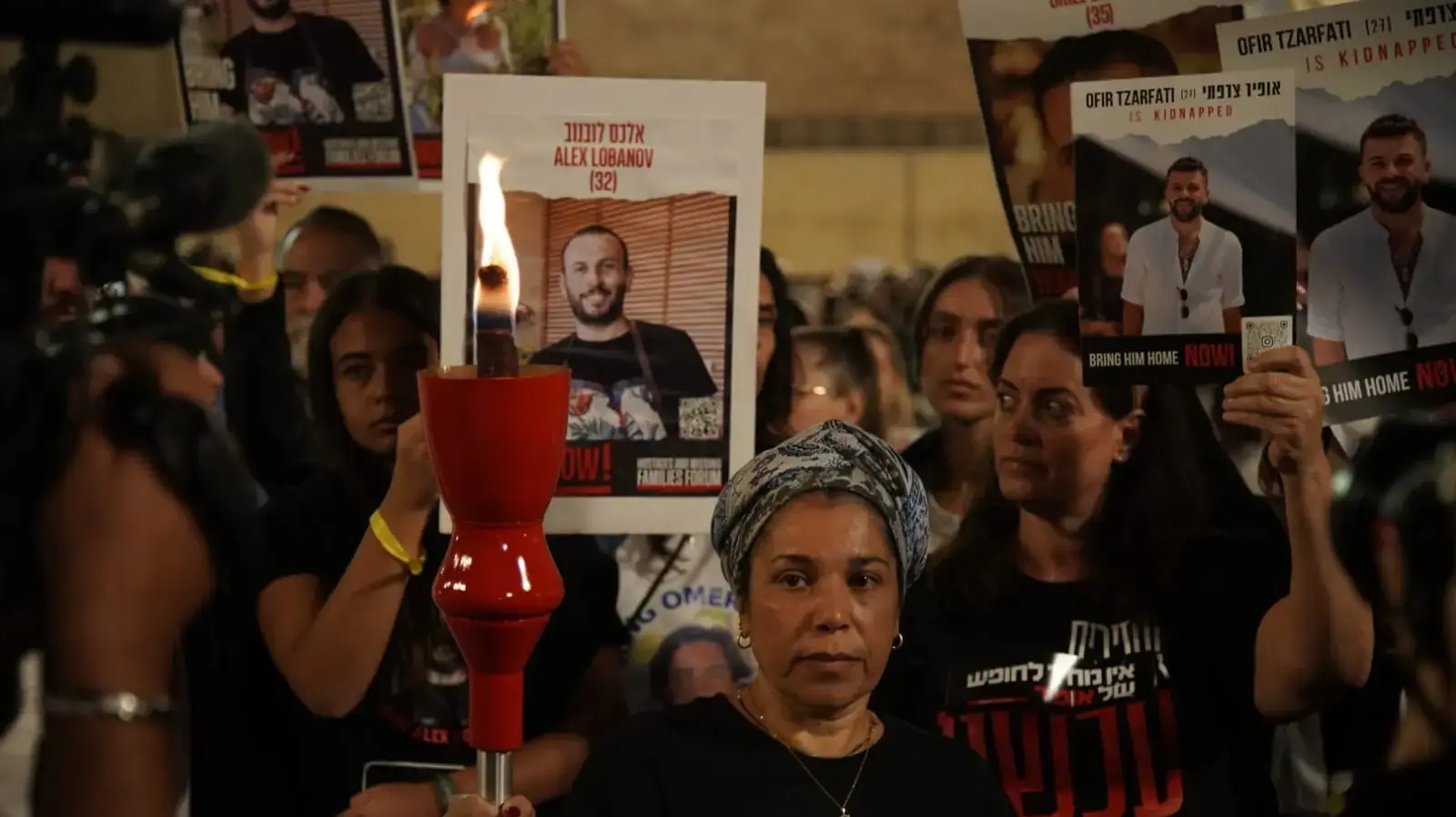 תפילה המונית בכותל המערבי למען החטופים. 7 בנובמבר 2023 תפילה המונית בכותל המערבי למען החטופים. 7 בנובמבר 2023