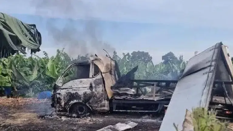 רכב שהותקף על ידי כטב"מ ישראלי בתוך לבנון - חיזבאללה רכב שהותקף על ידי כטב"מ ישראלי בתוך לבנון - חיזבאללה