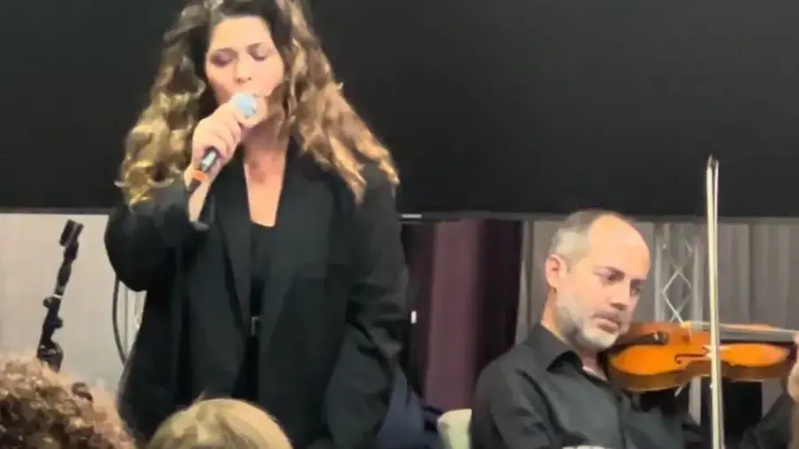 תזמורת המהפכה תזמורת המהפכה