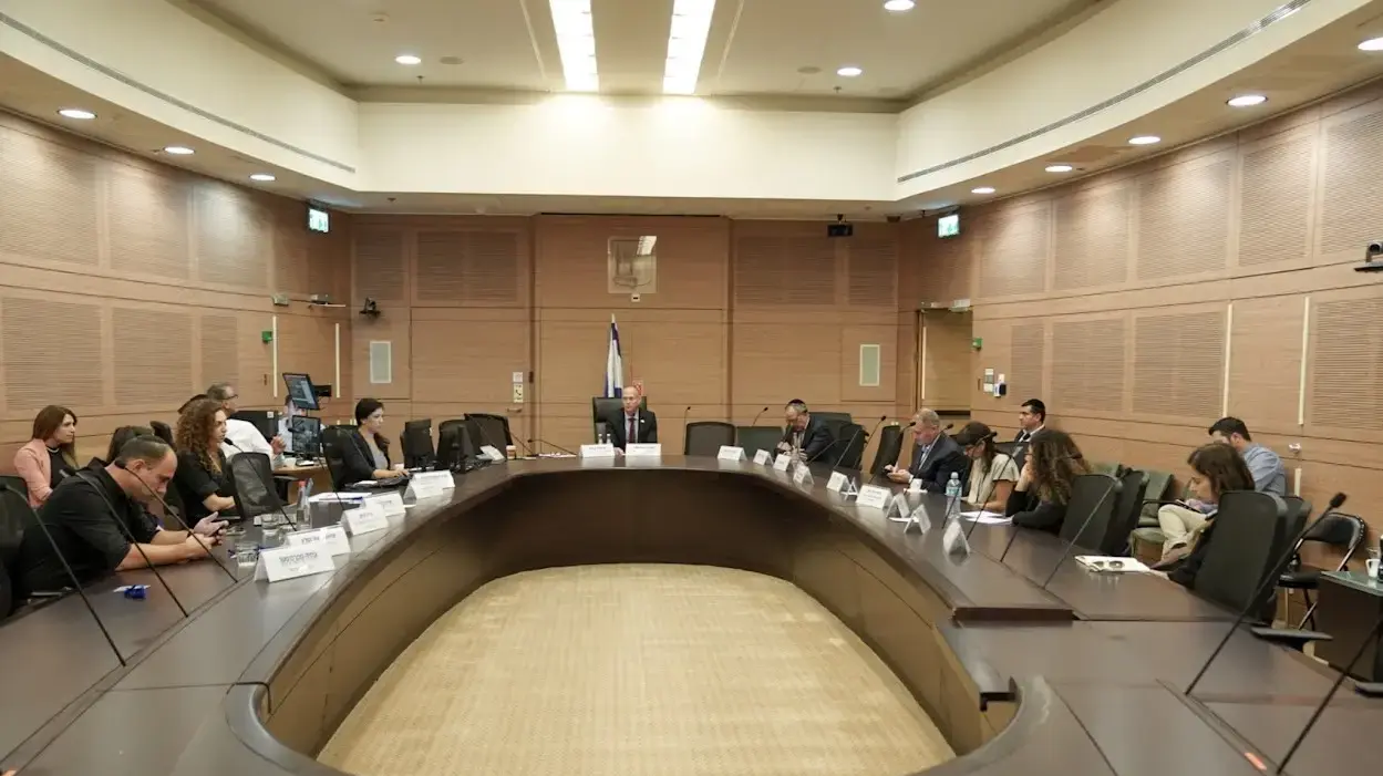 דיון בוועדת העלייה והקליטה על זירוז הליכי גיור דיון בוועדת העלייה והקליטה על זירוז הליכי גיור