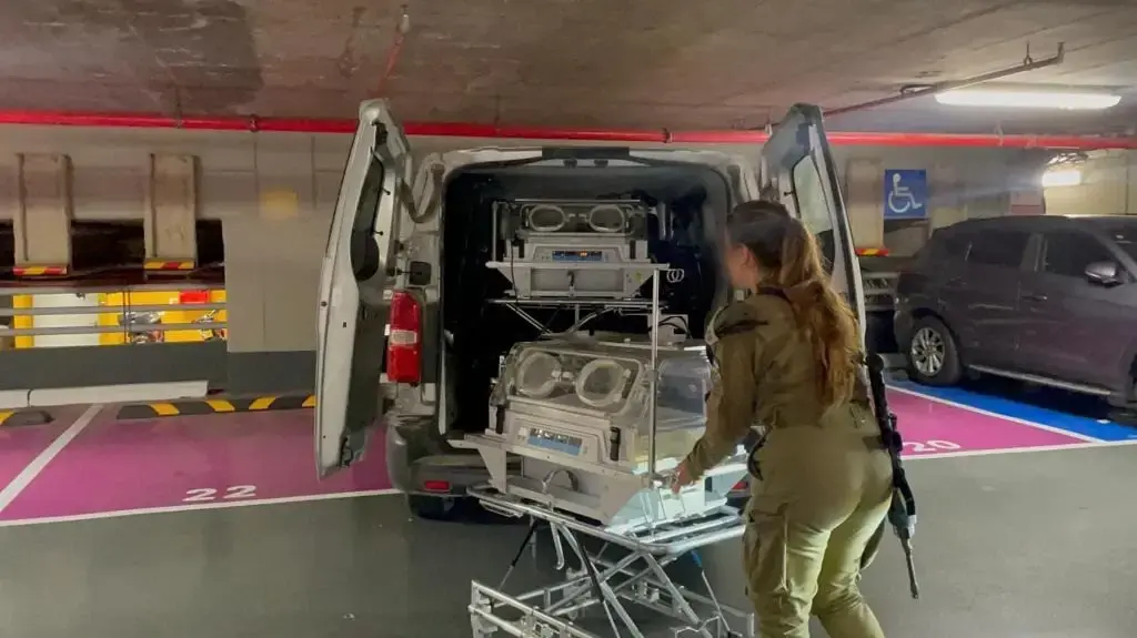 אינקובטורים מישראל לבית החולים שיפא שברצועת עזה. 14 בנובמבר 2023 אינקובטורים מישראל לבית החולים שיפא שברצועת עזה. 14 בנובמבר 2023