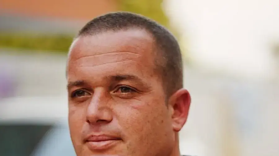 אלעד בהודנה אלעד בהודנה