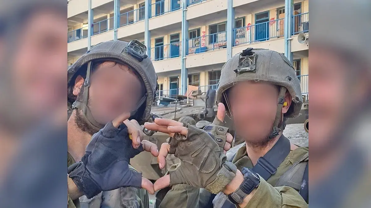 כתב וואלה! עמית סלונים בעומק רצועת עזה כתב וואלה! עמית סלונים בעומק רצועת עזה