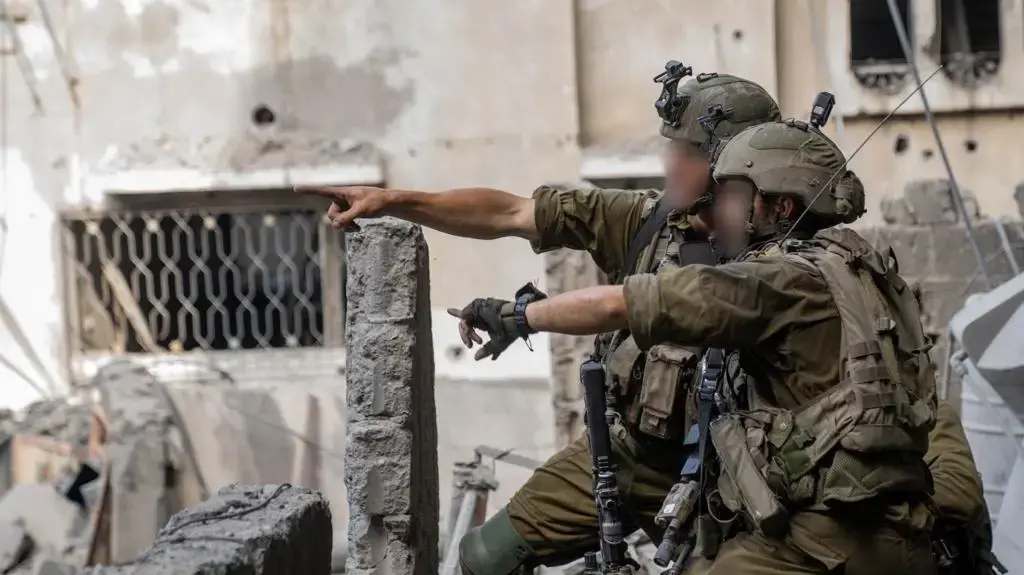כתב וואלה! עמית סלונים בעומק רצועת עזה כתב וואלה! עמית סלונים בעומק רצועת עזה