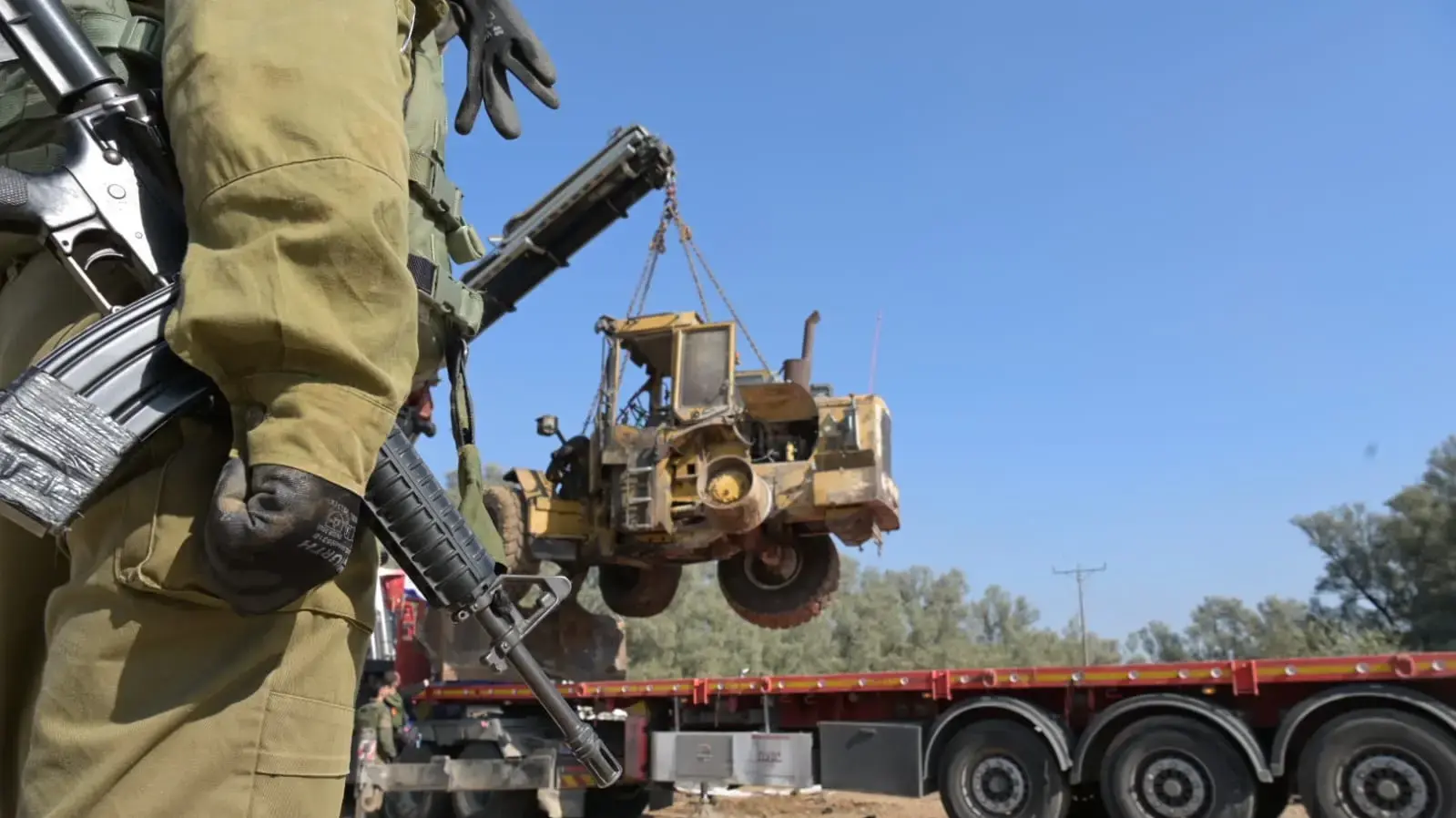 פינוי רכבי חמאס מהשטח פינוי רכבי חמאס מהשטח