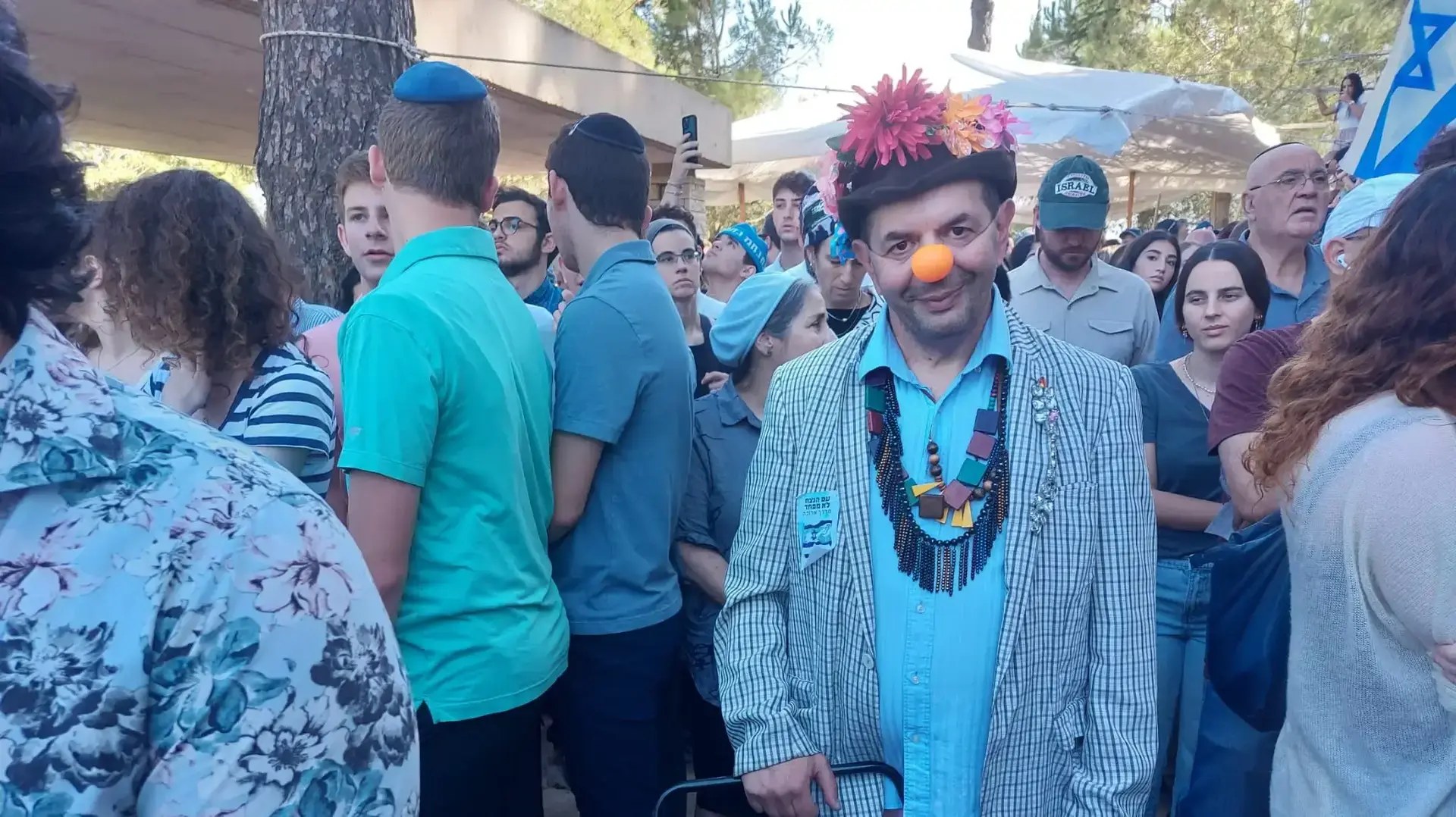 הליצן הרפואי אלכס גרובר המכונה פרופסור צ'ימיצ'ורי-קרדיט צילום-עמותת רופאי החלום