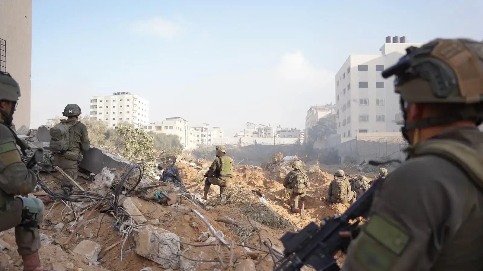 פעילות צוות הקרב החטיבתי של חטיבת הצנחנים בשכונת רימאל, עזה פעילות צוות הקרב החטיבתי של חטיבת הצנחנים בשכונת רימאל, עזה