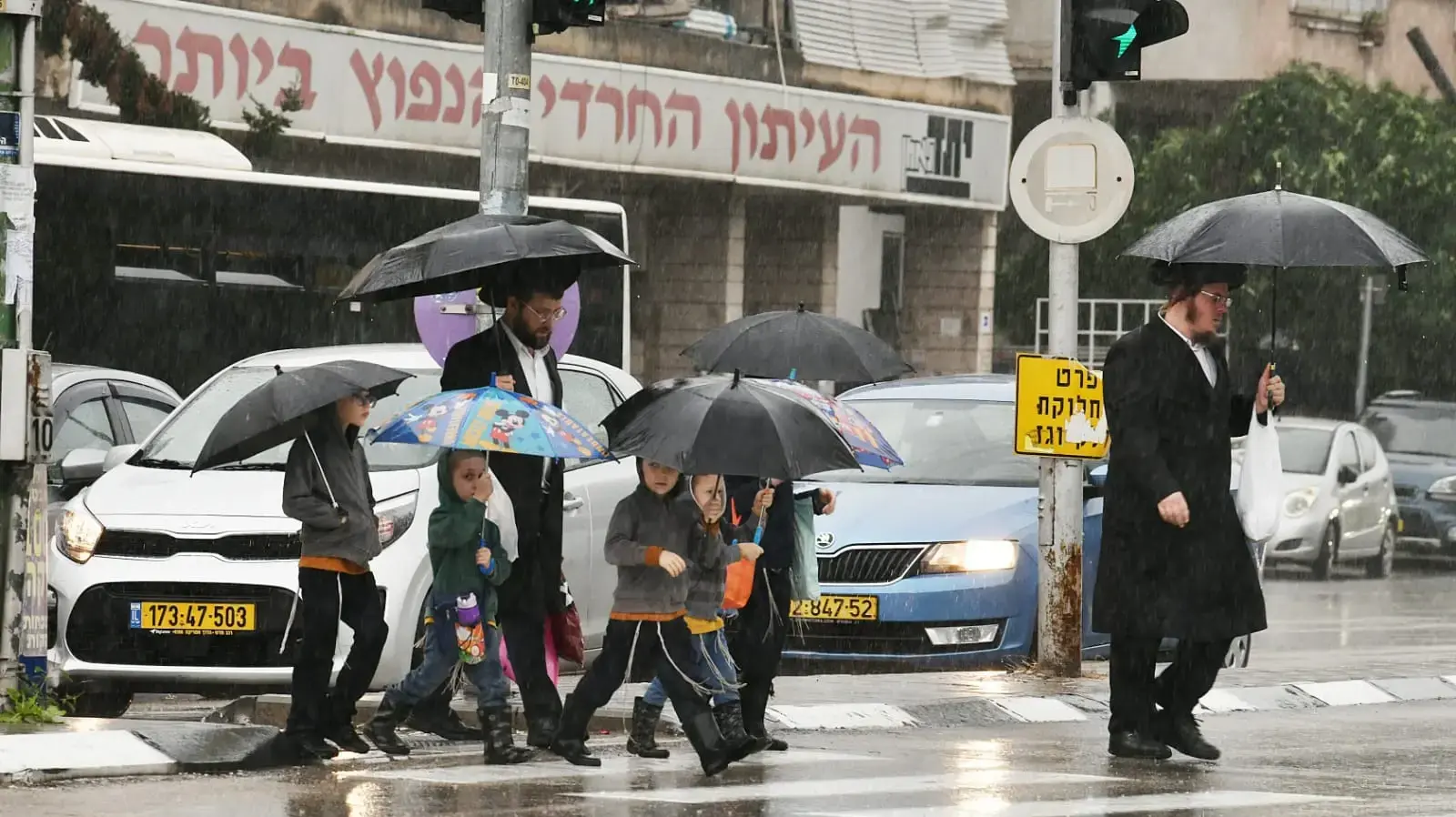 מזג אוויר סוער, בני ברק. 19 בנובמבר 2023 מזג אוויר סוער, בני ברק. 19 בנובמבר 2023