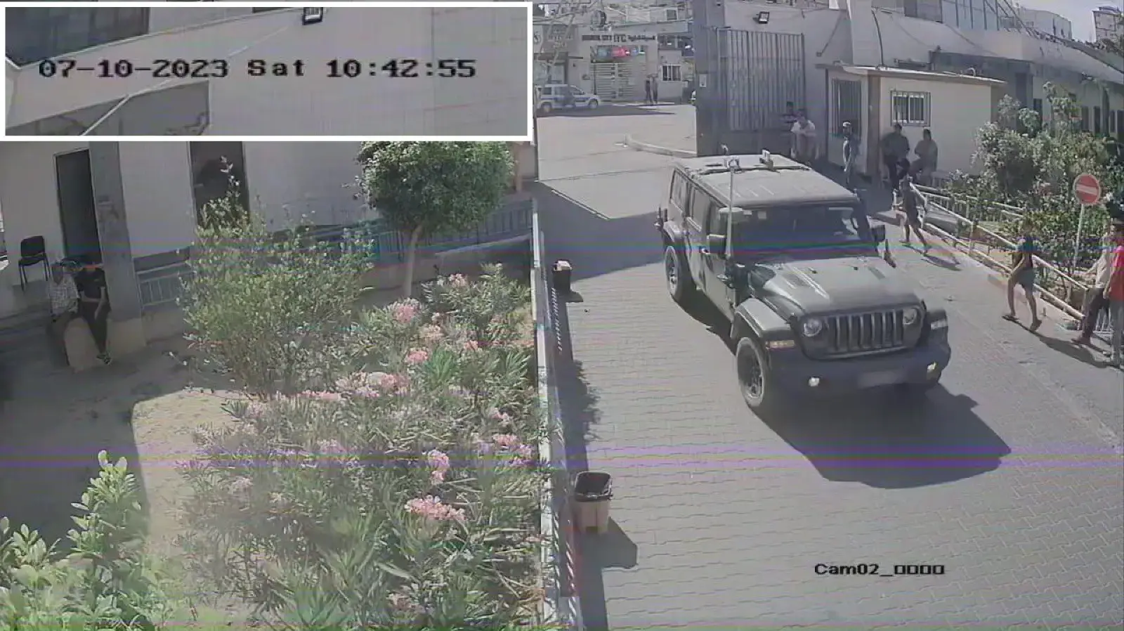 רכבים צה"ליים שהובלו לבית החולים שיפא ב-07.10 רכבים צה"ליים שהובלו לבית החולים שיפא ב-07.10