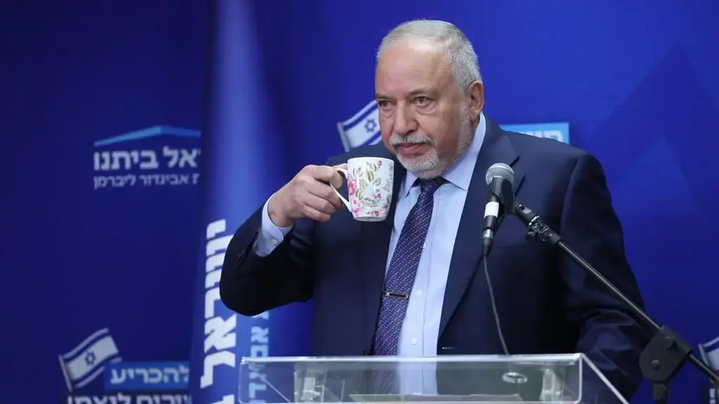 אביגדור ליברמן בישיבת סיעת ישראל ביתנו, 20 בנובמבר 2023 אביגדור ליברמן בישיבת סיעת ישראל ביתנו, 20 בנובמבר 2023