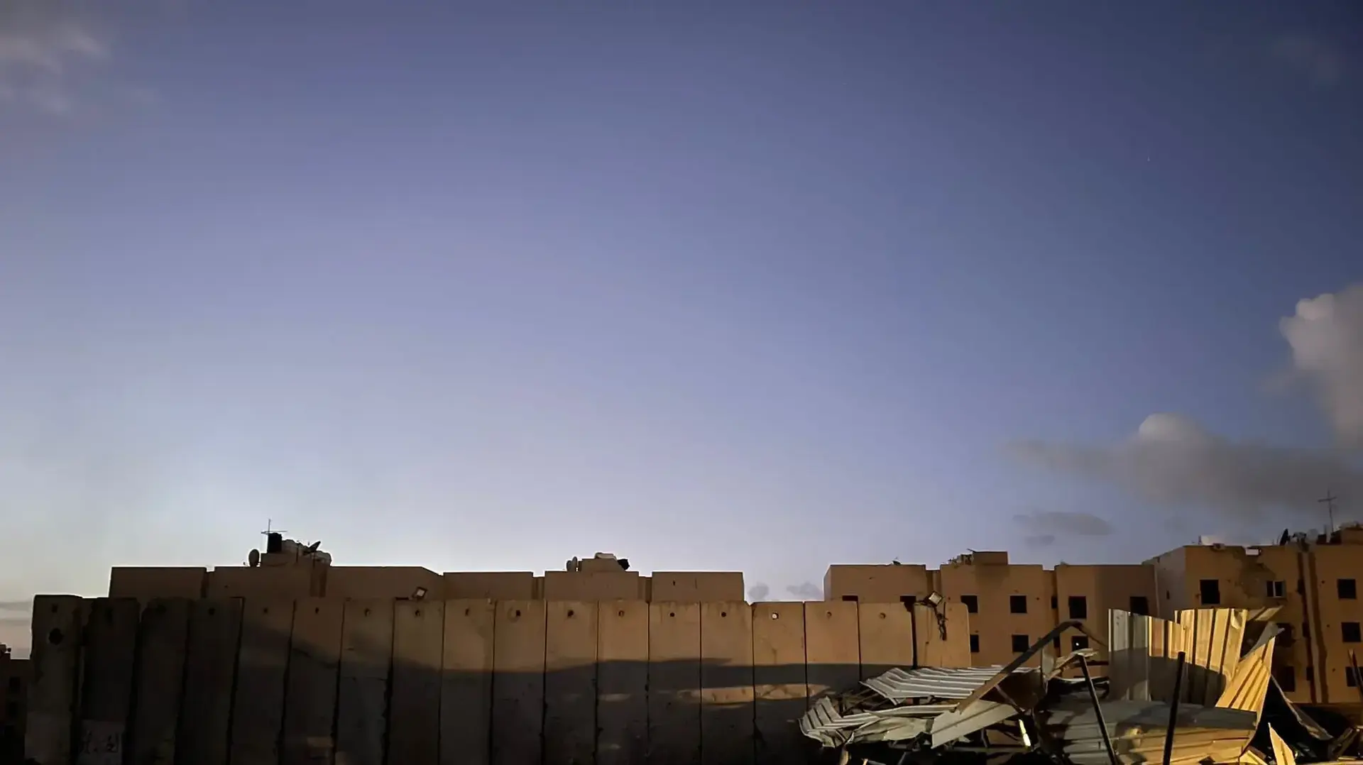 חומה המדמה את גדר הגבול שנמצאה במהלך פעילות צה"ל ברצועת עזה חומה המדמה את גדר הגבול שנמצאה במהלך פעילות צה"ל ברצועת עזה