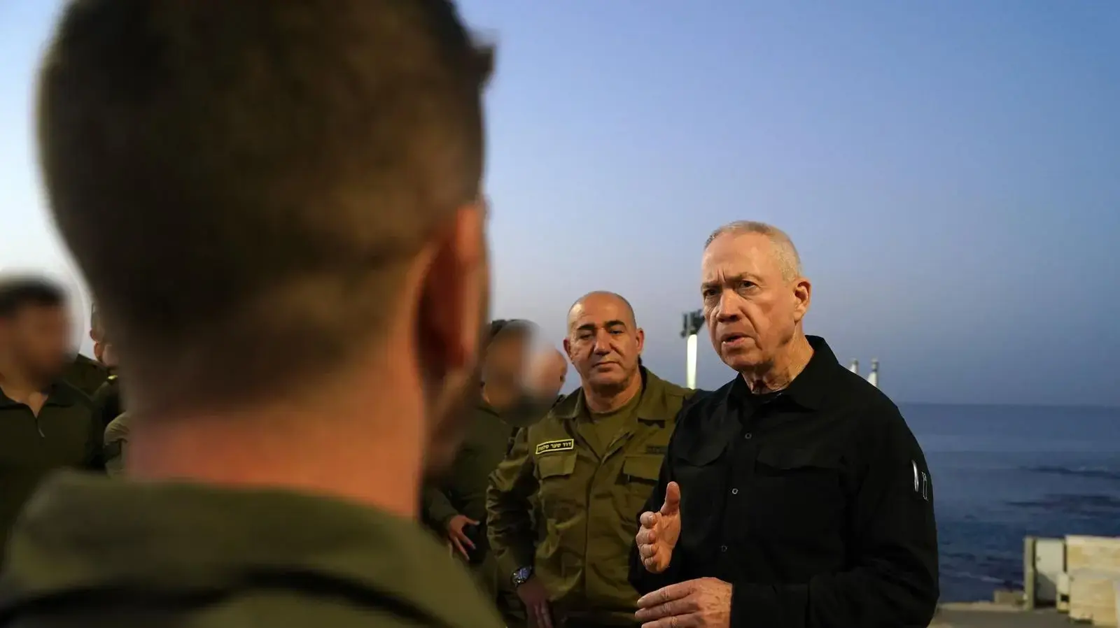 שר הביטחון יואב גלנט בבסיס שייטת 13, 23 בנובמבר 2023 שר הביטחון יואב גלנט בבסיס שייטת 13, 23 בנובמבר 2023