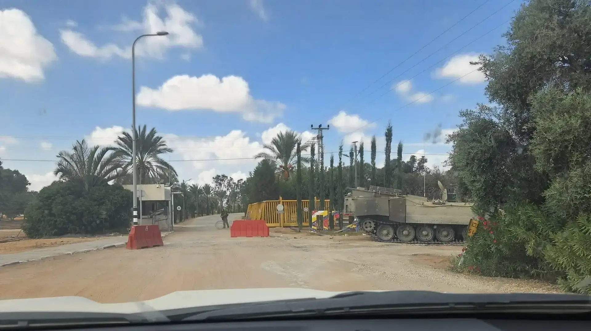 הטנק של פלוגת פרא אחרי הפריצה לחולית הטנק של פלוגת פרא אחרי הפריצה לחולית