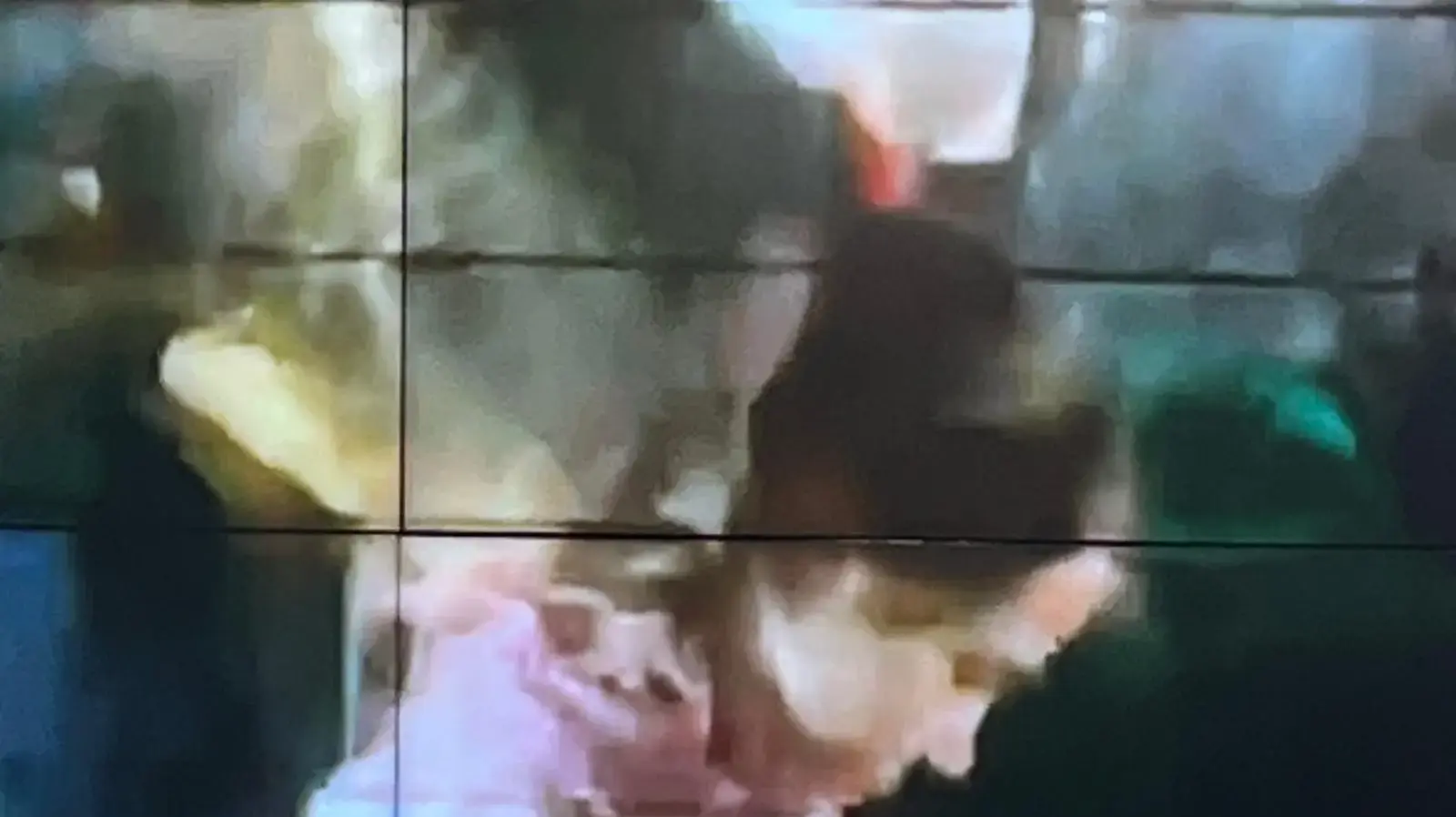 הצלב האדום מעביר חטופות מרצועת עזה לדצ המצרי של רפיח. 24 בנובמבר 2023 הצלב האדום מעביר חטופות מרצועת עזה לדצ המצרי של רפיח. 24 בנובמבר 2023