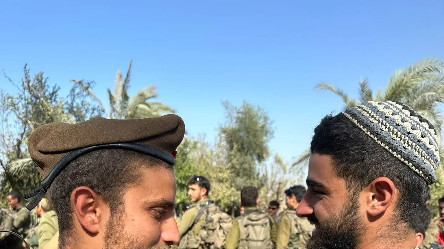 טקס הענקת סיכות "הנמר" ללוחמי סיירת גולני בעומק רצועת עזה. 27 בנובמבר 2023 טקס הענקת סיכות "הנמר" ללוחמי סיירת גולני בעומק רצועת עזה. 27 בנובמבר 2023
