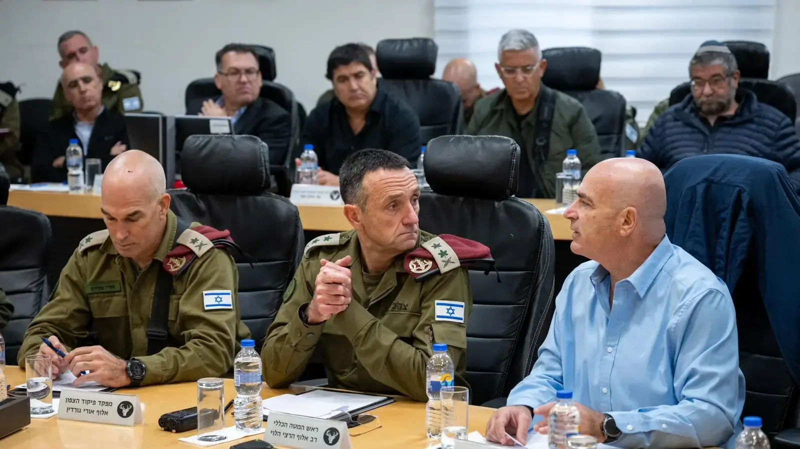 הרמטכל הרצלי הלוי ויו"ר פורום קו העימות משה דוידוביץ' הרמטכל הרצלי הלוי ויו"ר פורום קו העימות משה דוידוביץ'