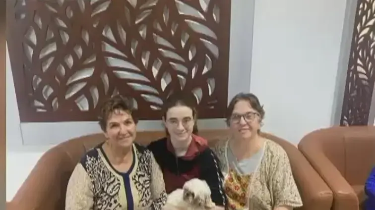 החטופות הישראליות בידי הצלב האדום (הפעימה החמישית) . 28 בנובמבר 2023 החטופות הישראליות בידי הצלב האדום (הפעימה החמישית) . 28 בנובמבר 2023