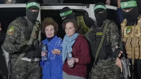 ילנה טרופנוב, אירנה טאטי, עם שחרורן משבי חמאס והעברתן לצלב האדום