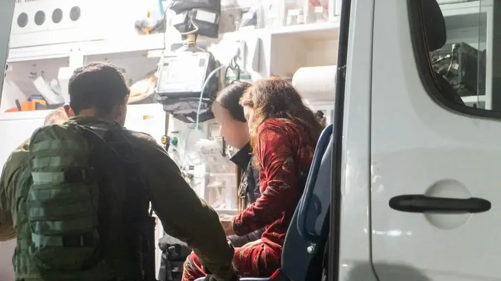 תמונות ראשונות של עמית סוסנר על אדמת ישראל 30 בנובמבר 2023 תמונות ראשונות של עמית סוסנר על אדמת ישראל 30 בנובמבר 2023