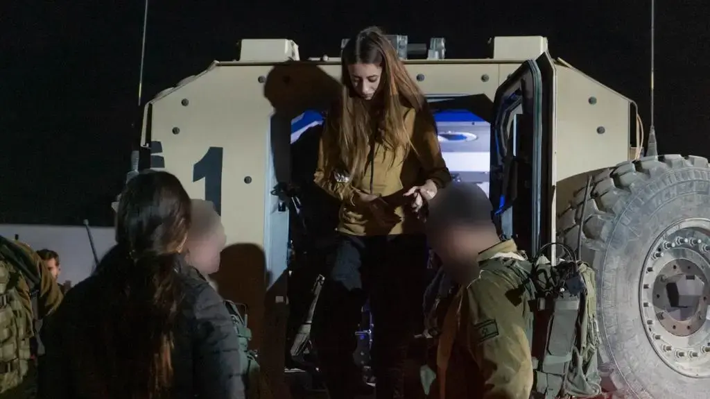 מייה שם פוגשת את אמא שלה מייה שם פוגשת את אמא שלה