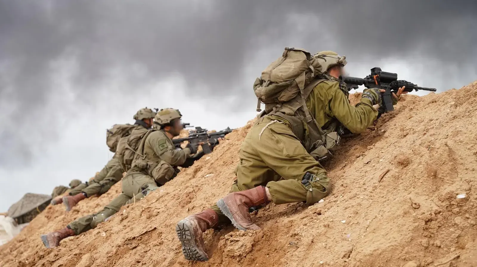 איתור וסיכול פירי מנהרה על ידי לוחמי חטיבת כפיר. 4 בדצמבר 2023
איתור וסיכול פירי מנהרה על ידי לוחמי חטיבת כפיר. 4 בדצמבר 2023
