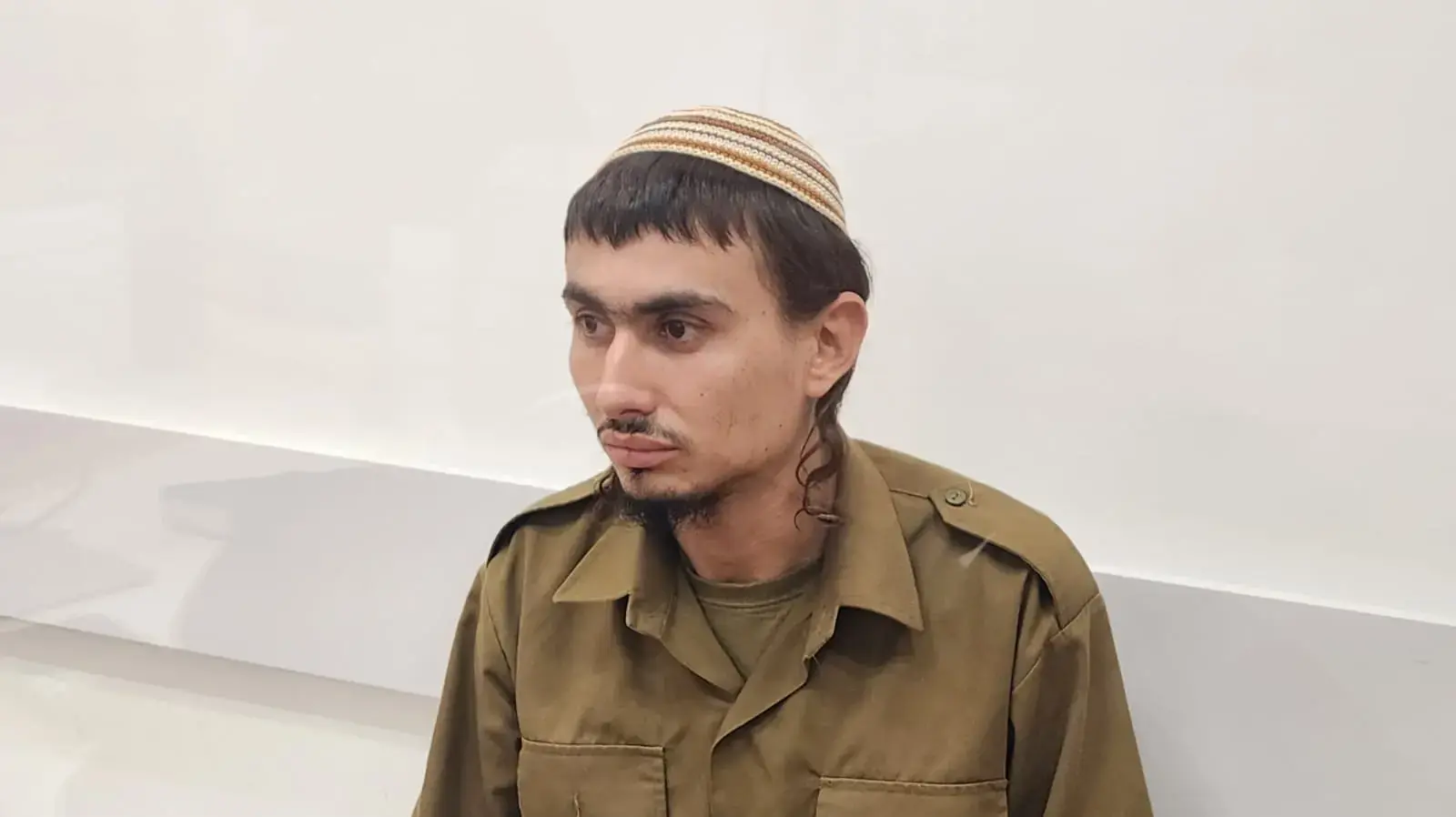 אביעד פריג'ה בבית הדין הצבאי בדיון בהארכת מעצרו אביעד פריג'ה בבית הדין הצבאי בדיון בהארכת מעצרו