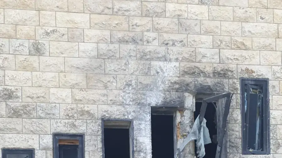 אולם תרבות ומופעים של קיבוץ סאסא שנפגע מירי נ"ט של חיזבאללה, 17 בדצמבר 2023
