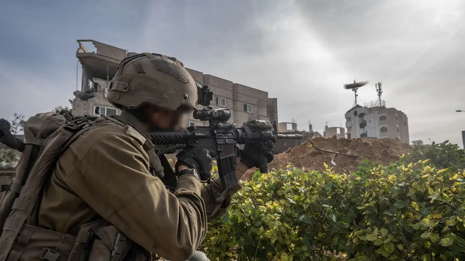 לחימת צוות הקרב של חטיבה 7 בחאן יונס לחימת צוות הקרב של חטיבה 7 בחאן יונס