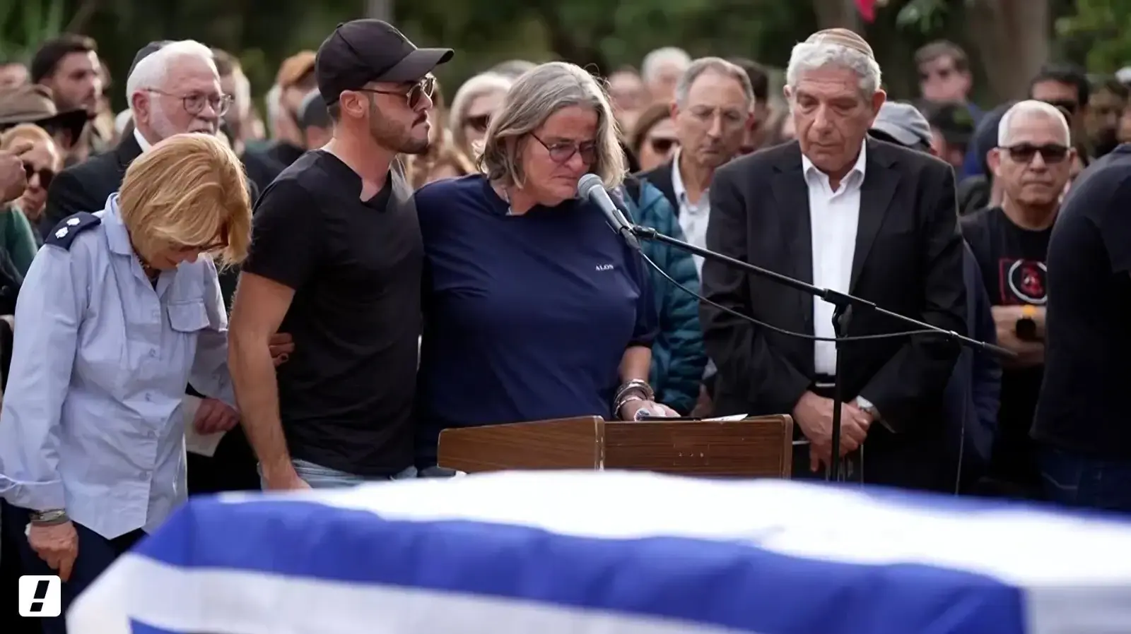 לוויתו של אלון שמריז ,בית העלמין, קיבוץ שפיים. 17 בדצמבר 2023 לוויתו של אלון שמריז ,בית העלמין, קיבוץ שפיים. 17 בדצמבר 2023