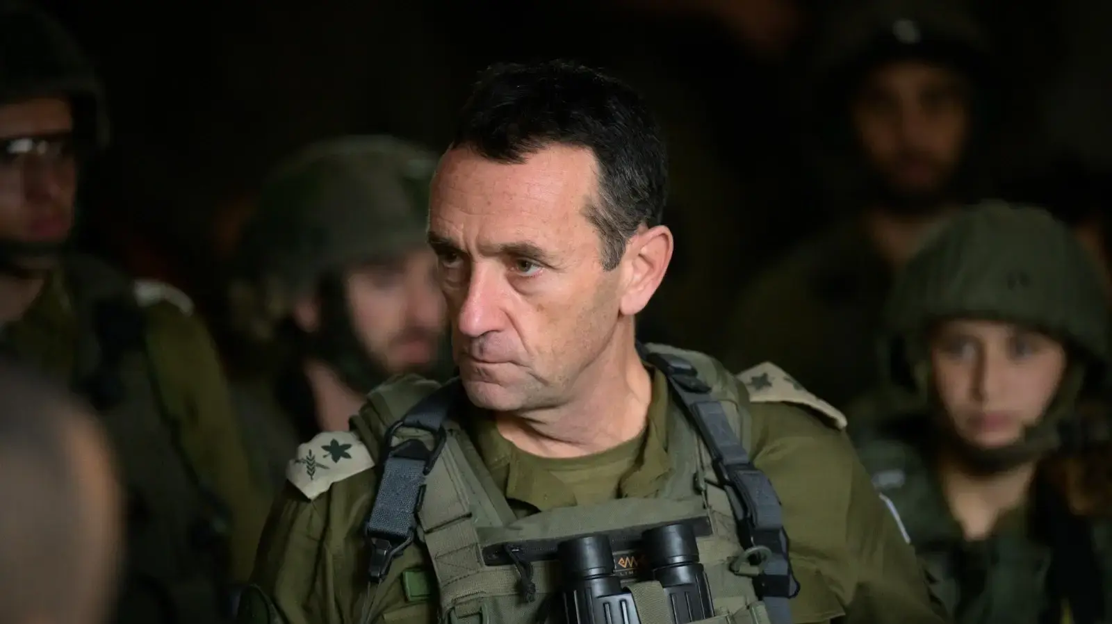 הרמטכ״ל הרצי הלוי עם לוחמים ברצועת עזה. 17 בדצמבר 2023 הרמטכ״ל הרצי הלוי עם לוחמים ברצועת עזה. 17 בדצמבר 2023