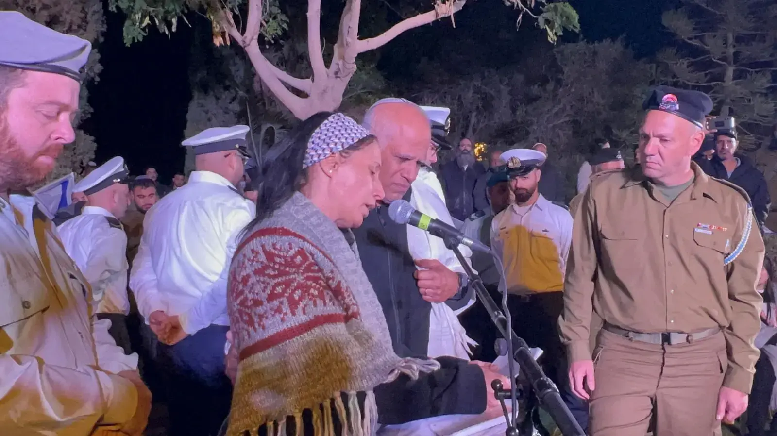 הלוויתו של רס"ל (במיל') לידור יוסף קרואני. הלוויתו של רס"ל (במיל') לידור יוסף קרואני.