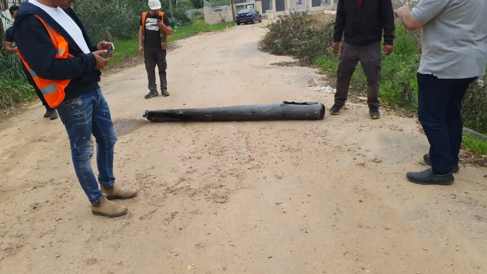 נפילת רסיס רקטה, קריית אונו. 21 בדצמבר 2023 נפילת רסיס רקטה, קריית אונו. 21 בדצמבר 2023