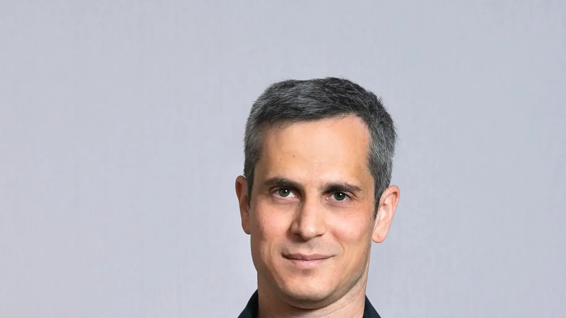 הסופר יואב בלום הסופר יואב בלום
