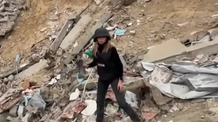 כתבה של אדווה דדון מתוך רצועת עזה, אולפן שישי, 22 בדצמבר 2023 כתבה של אדווה דדון מתוך רצועת עזה, אולפן שישי, 22 בדצמבר 2023