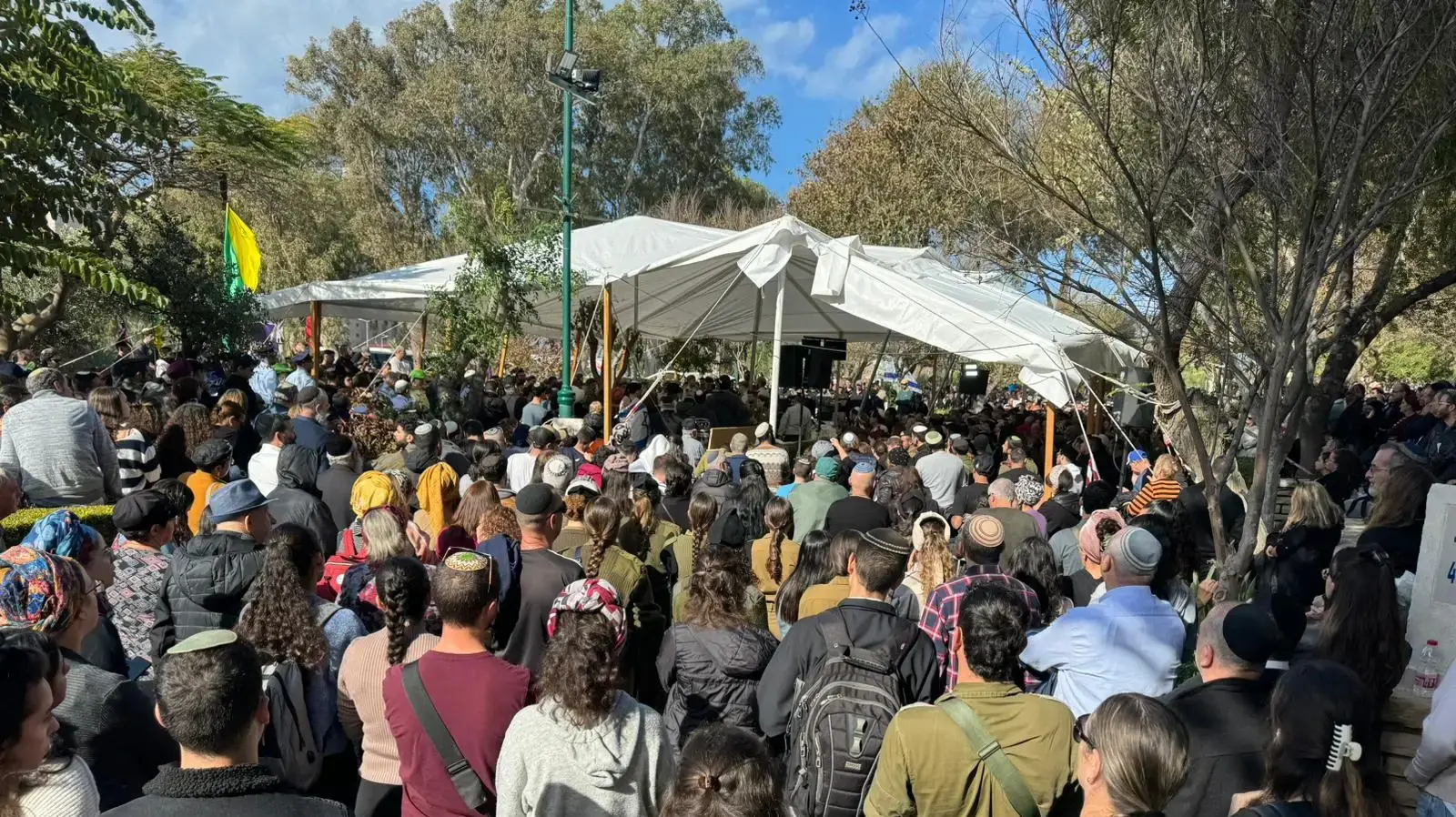 הלוויתו של אושרי משה בוצחק , בית העלמין הצבאי חיפה, 24 בדצמבר 2023 הלוויתו של אושרי משה בוצחק , בית העלמין הצבאי חיפה, 24 בדצמבר 2023