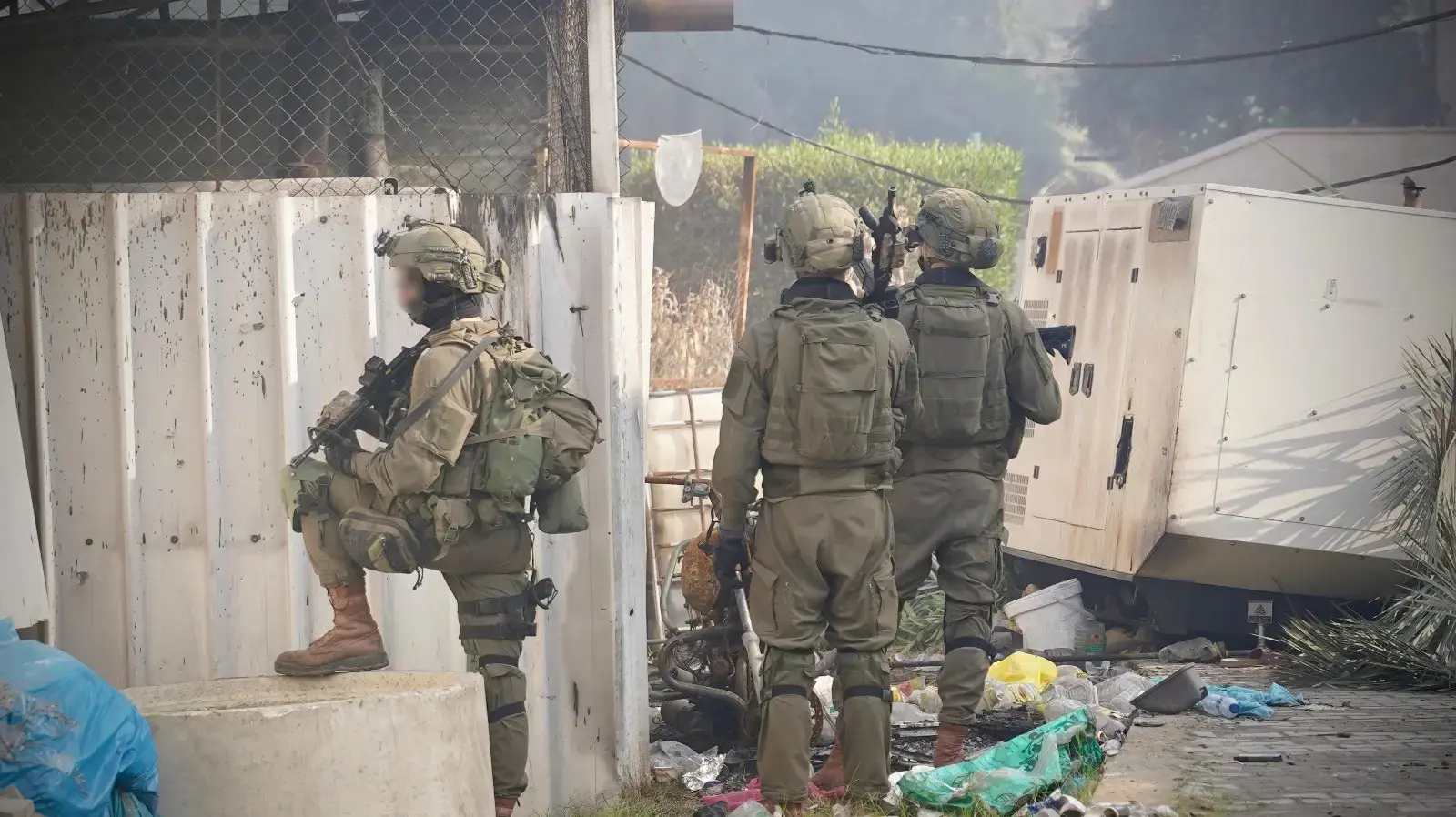 צה״ל חושף תשתיות טרור בבית החולים האינדונזי, צפון רצועת עזה. 25 בדצמבר 2023 צה״ל חושף תשתיות טרור בבית החולים האינדונזי, צפון רצועת עזה. 25 בדצמבר 2023