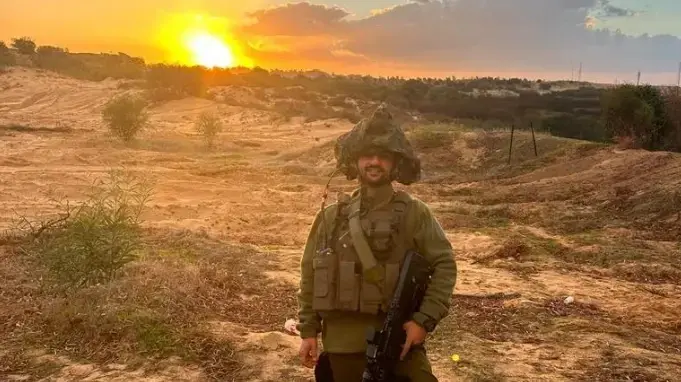 אריאל בזיז, מועמד למועצת העיר ירושלים מסיעת "התעוררות" שלוחם במילואים אריאל בזיז, מועמד למועצת העיר ירושלים מסיעת "התעוררות" שלוחם במילואים
