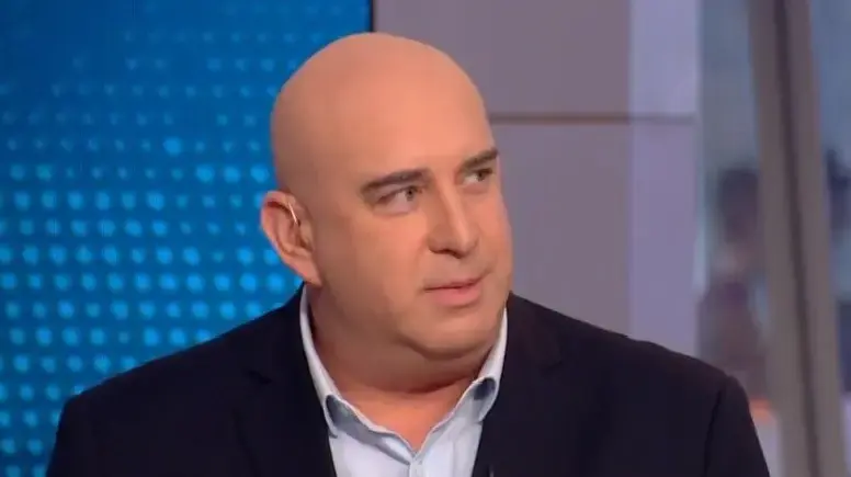 ניר דבורי ניר דבורי