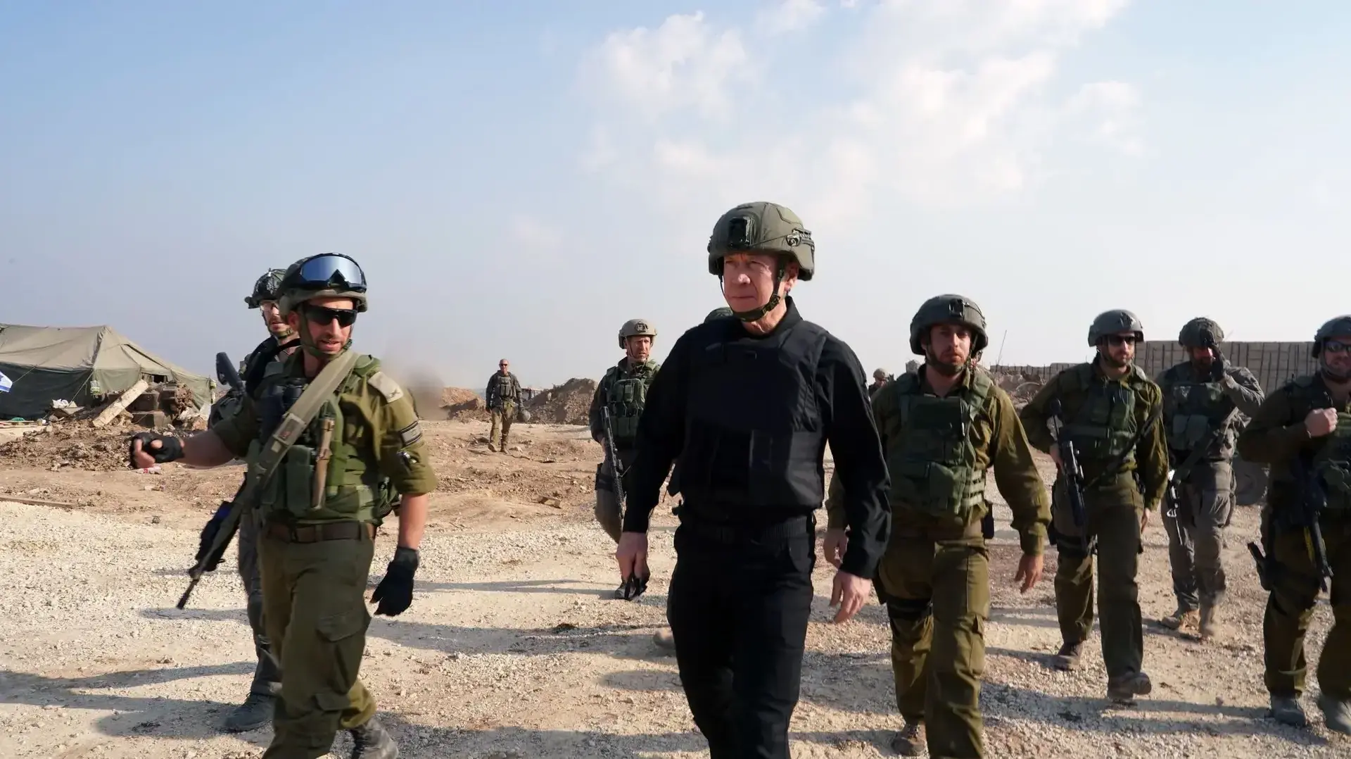 שר הביטחון יואב גלנט בציר צלאח א׳-דין, רצועת עזה. 2 בינואר 2023
שר הביטחון יואב גלנט בציר צלאח א׳-דין, רצועת עזה. 2 בינואר 2023
