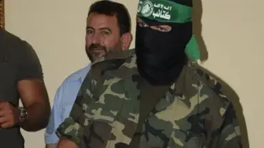 סלאח אל עארורי עם גלעד שליט בשבי חמאס
2.1.24 סלאח אל עארורי עם גלעד שליט בשבי חמאס
2.1.24