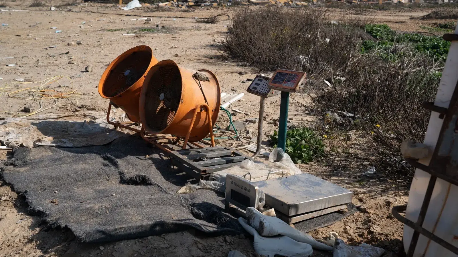 לוחמי צה"ל חשפו והשמידו מתחם צבאי תת קרקעי של ארגון הטרור חמאס על החוף במרכז רצועת עזה 04 בינואר 2023 לוחמי צה"ל חשפו והשמידו מתחם צבאי תת קרקעי של ארגון הטרור חמאס על החוף במרכז רצועת עזה 04 בינואר 2023