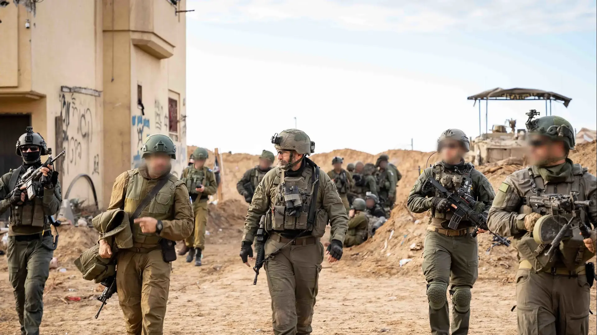 לוחמי צה"ל ברצועת עזה. מלחמת חרבותב רזל. 05 בדצמבר 2023 לוחמי צה"ל ברצועת עזה. מלחמת חרבותב רזל. 05 בדצמבר 2023