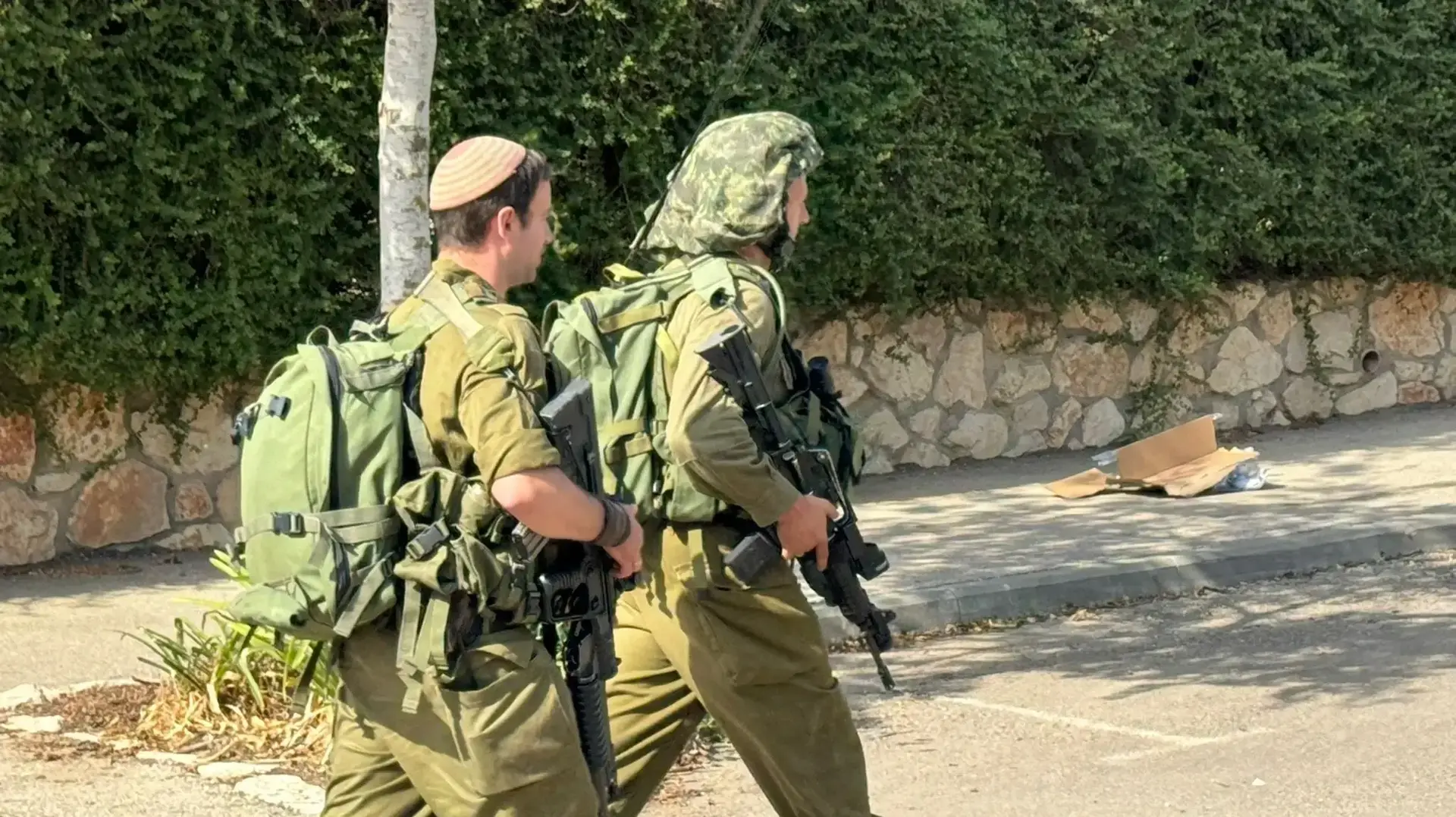 חיילים בחניתה